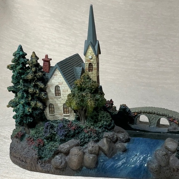 Thomas KInkade Lighted Church House Card Holder Figurine - Picture 6 of 11